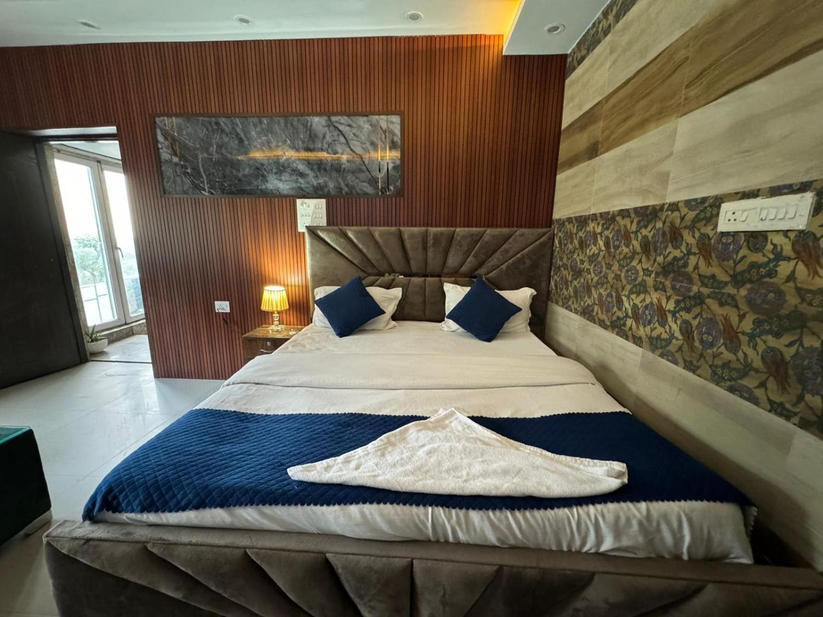Hotel Dev Ganga Rishīkesh 외부 사진