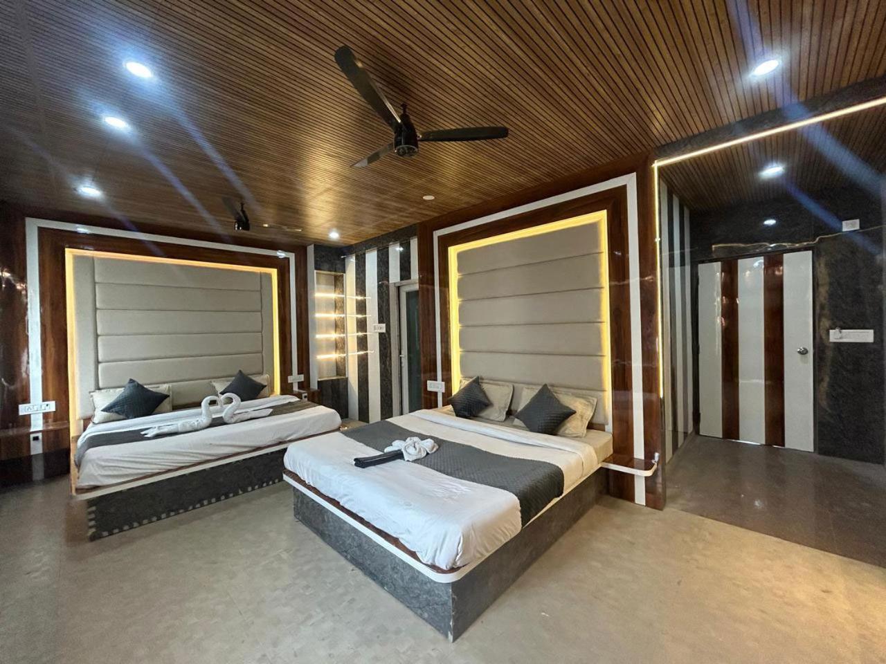 Hotel Dev Ganga Rishīkesh 외부 사진
