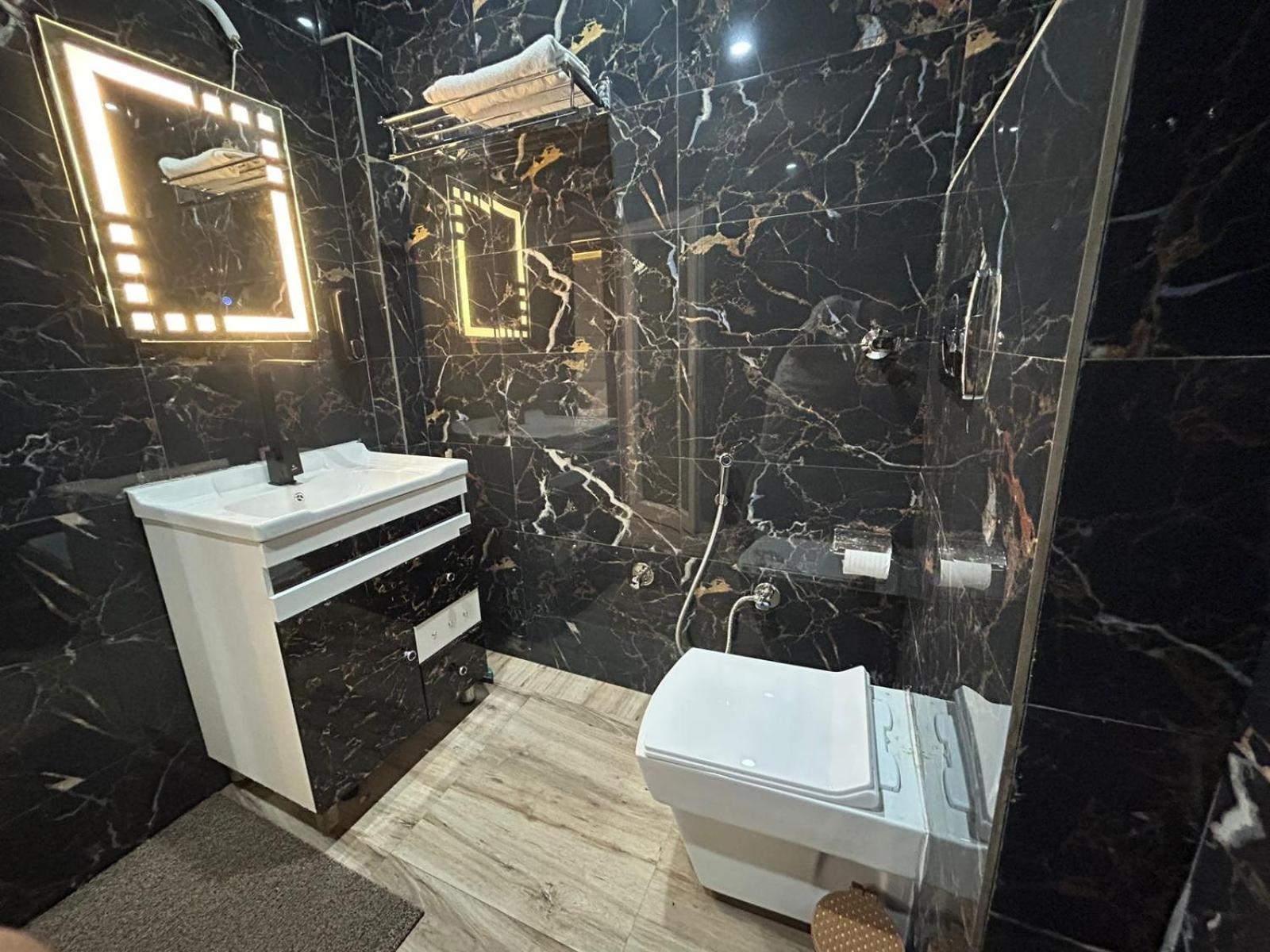 Hotel Dev Ganga Rishīkesh 외부 사진