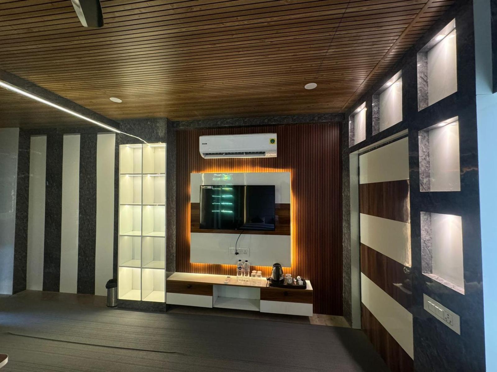 Hotel Dev Ganga Rishīkesh 외부 사진