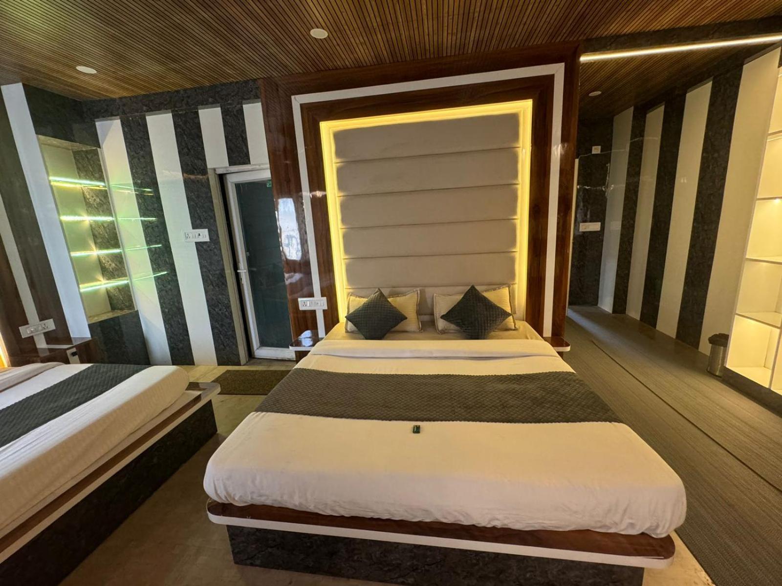 Hotel Dev Ganga Rishīkesh 외부 사진
