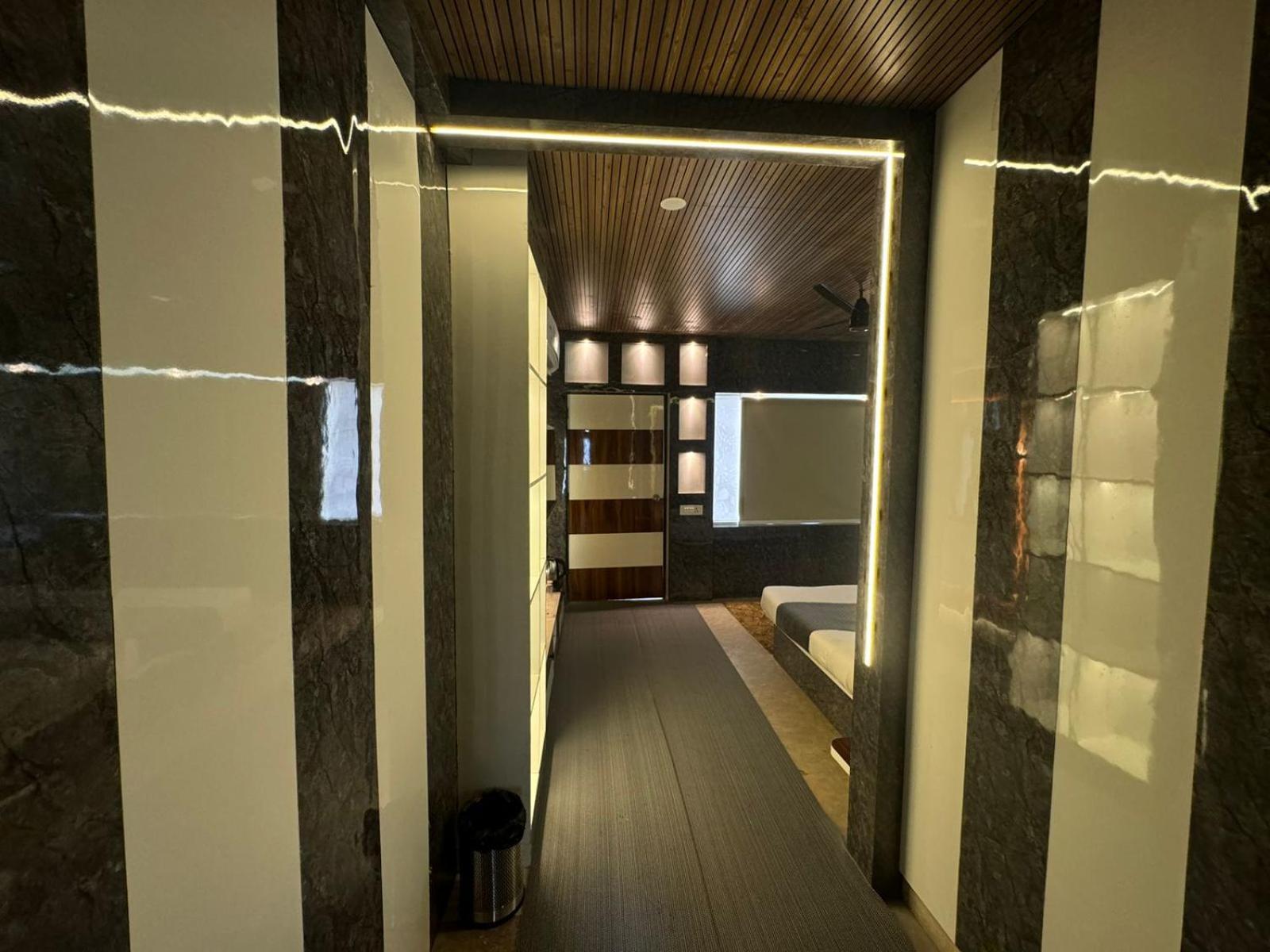 Hotel Dev Ganga Rishīkesh 외부 사진