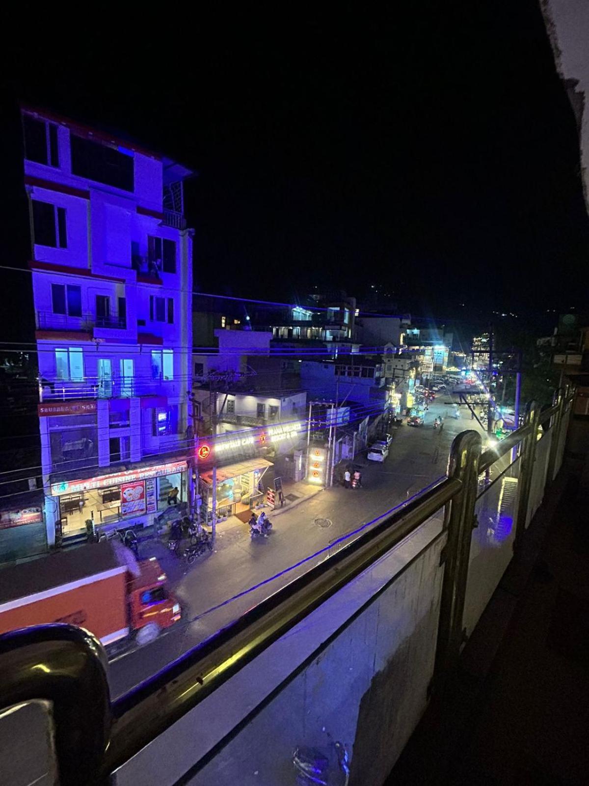 Hotel Dev Ganga Rishīkesh 외부 사진