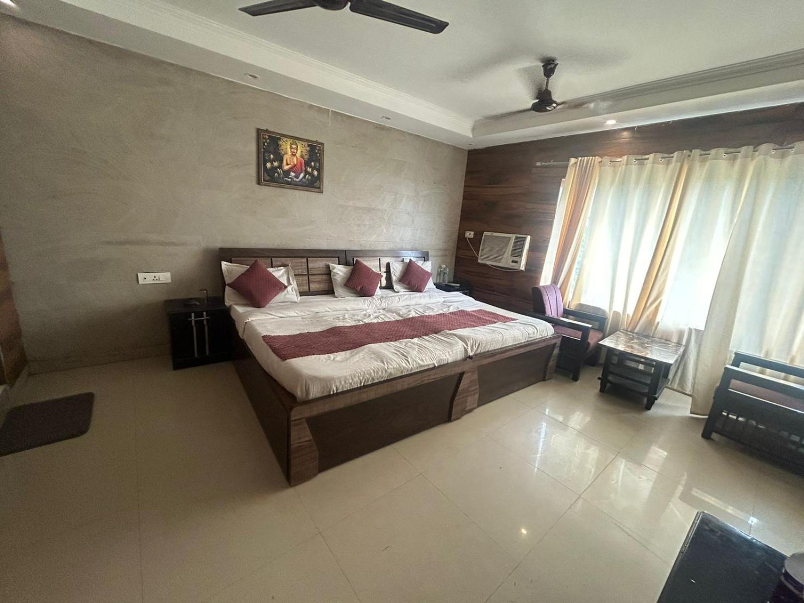 Hotel Dev Ganga Rishīkesh 외부 사진